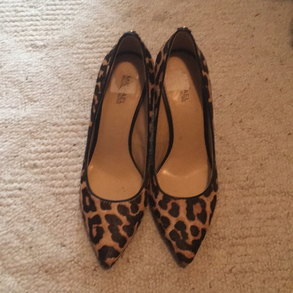 Michael Kors pumps